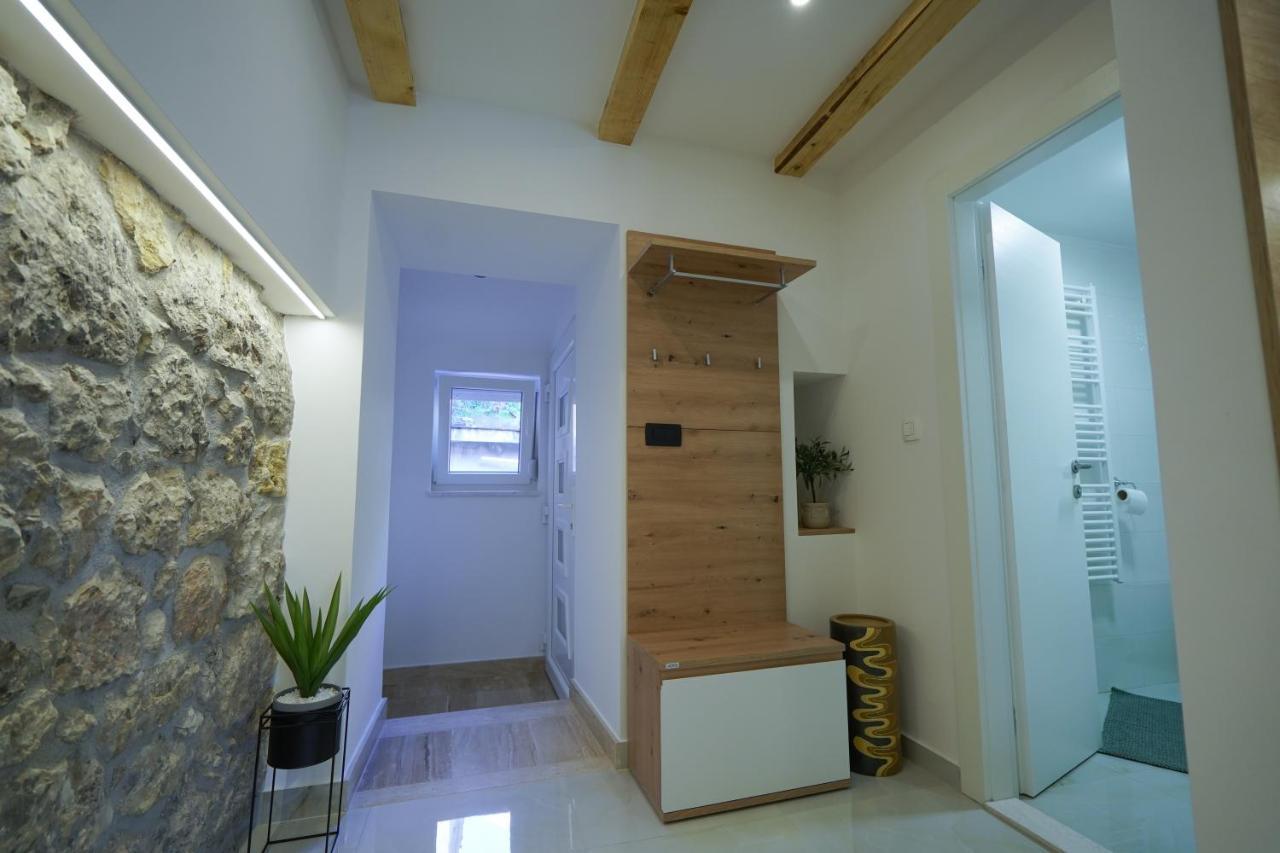 Apartment Ispod Ure Sinj Exterior photo